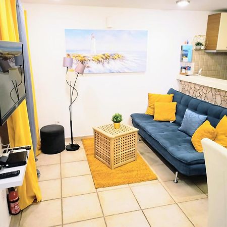 As Lucana Apartment - Ground Floor วิส ภายนอก รูปภาพ