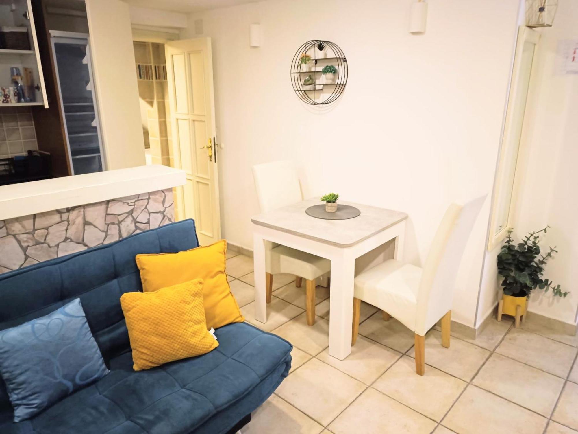 As Lucana Apartment - Ground Floor วิส ภายนอก รูปภาพ