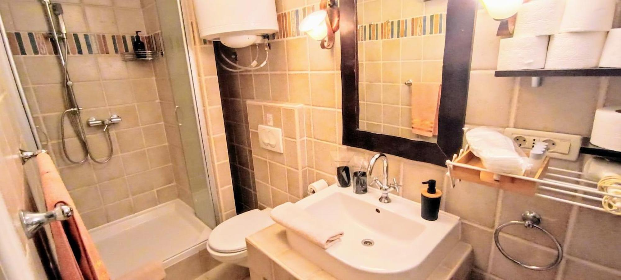 As Lucana Apartment - Ground Floor วิส ภายนอก รูปภาพ