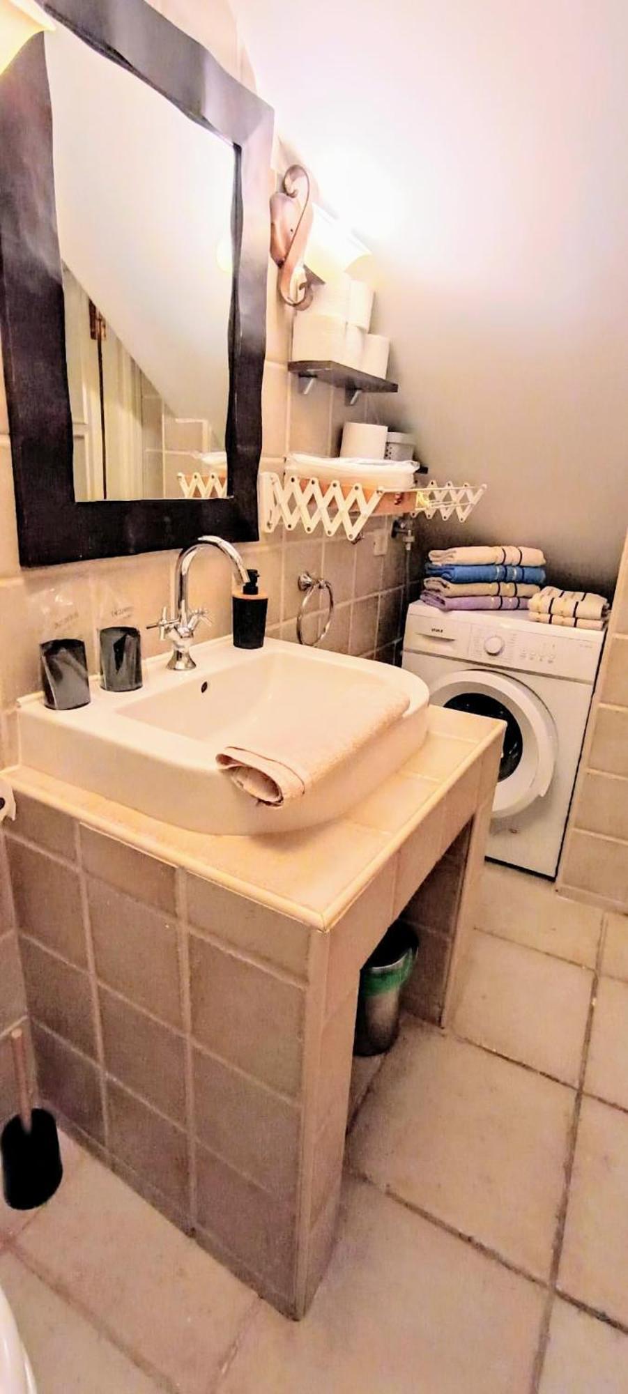 As Lucana Apartment - Ground Floor วิส ภายนอก รูปภาพ